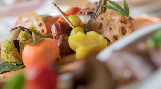 庭の食卓・四季